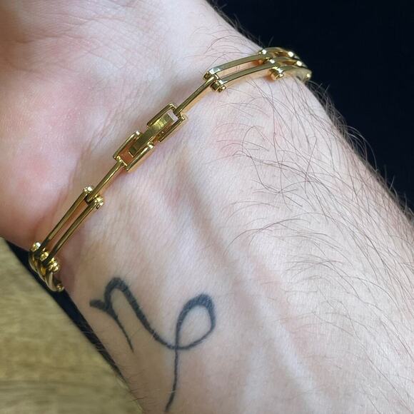 Vintage Deadstock 24KT Gold Filled Gate Link 7” Bracelet - Picture 5 of 6